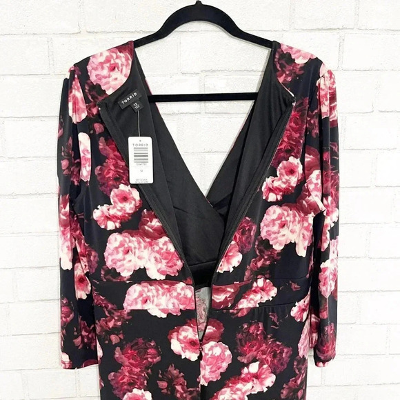 Torrid Black Floral Long Sleeve Ruched Mermaid Dress with High Slit Size 12 NEW - Picture 7 of 10
